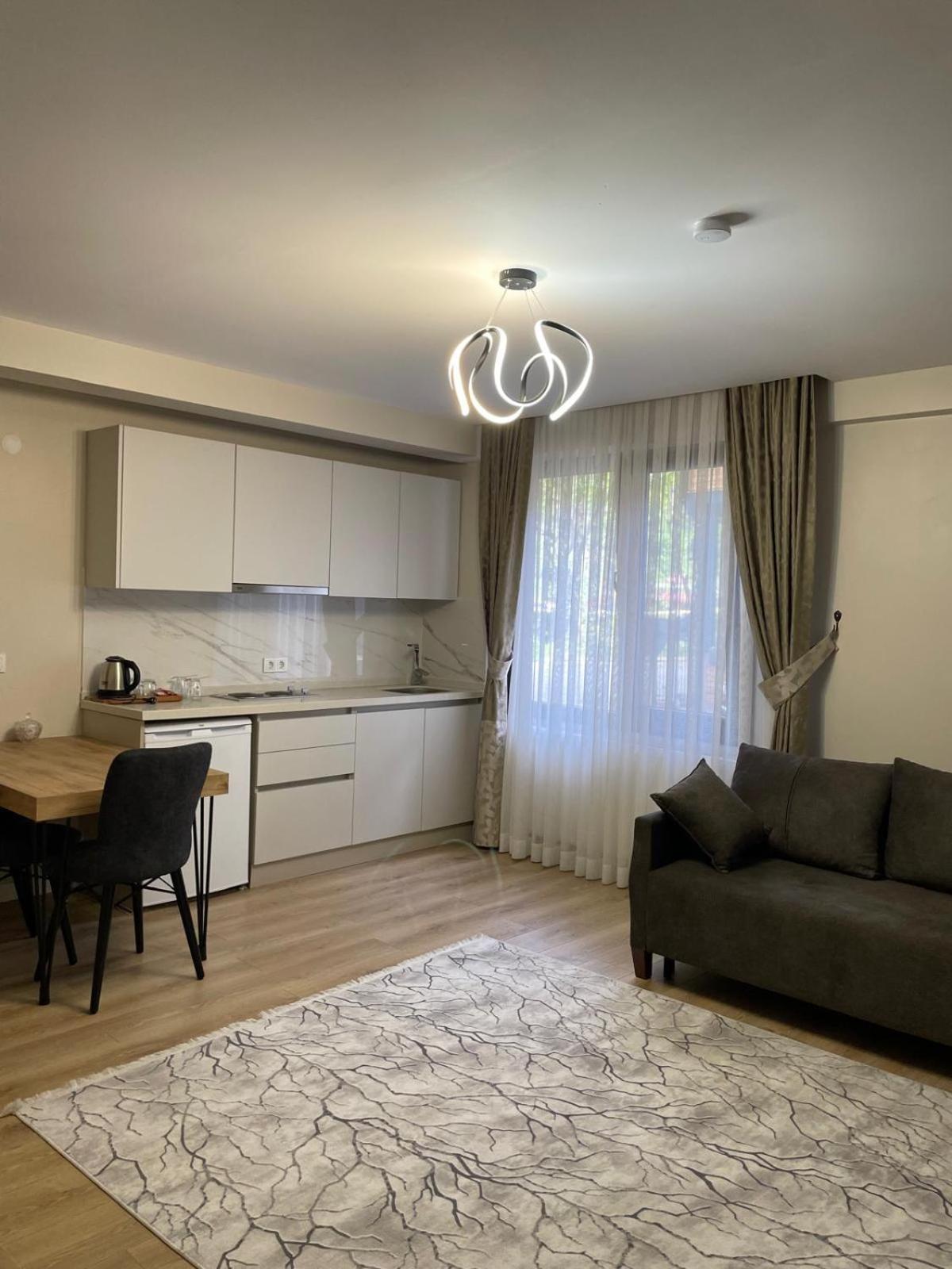 Lazmaris Suit Camlihemsin Exterior foto